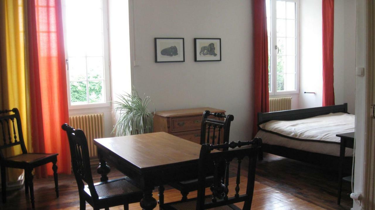 Bed and Breakfast Le Petit Bois Chateau-la-Valliere Exteriér fotografie
